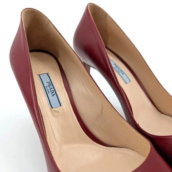 Prada Red Leather Pointed Toe Pumps Stiletto Heels Made in Italy Size 38.5 - Picture 3 of 9